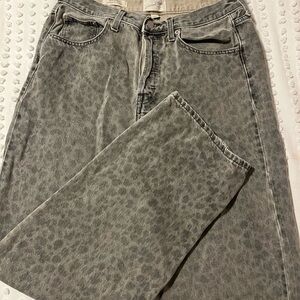 Universal Thread Gray Leopard Print Straight Leg Jeans